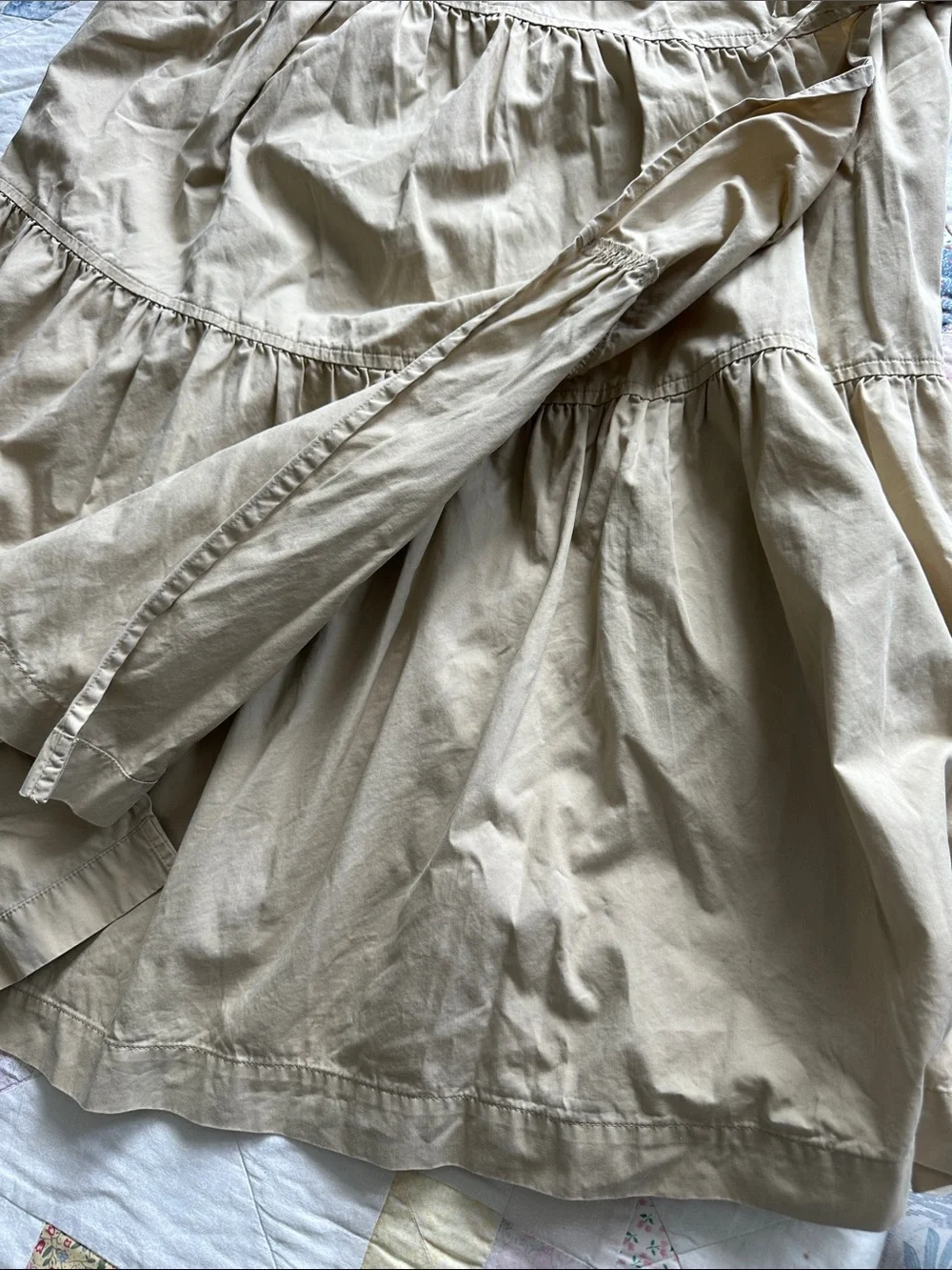 X—COS Beige Tie-Waist Midi Dress with Subtle Puff Sleeve Size M-L - Picture 4 of 16